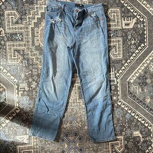 1822 Denim Women's Light Blue Cropped Straight Jeans with Distressed Details